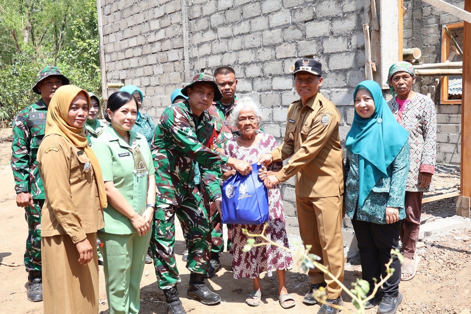Mbah Waqilah, Lansia 95 Tahun, Menanti Perbaikan Rumahnya dari Program TMMD ke-130