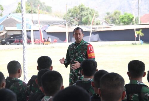 Prioritaskan Kualitas, Dansatgas TMMD ke-130 Kodim Tulungagung Ingatkan Pentingnya Standar Pekerjaan