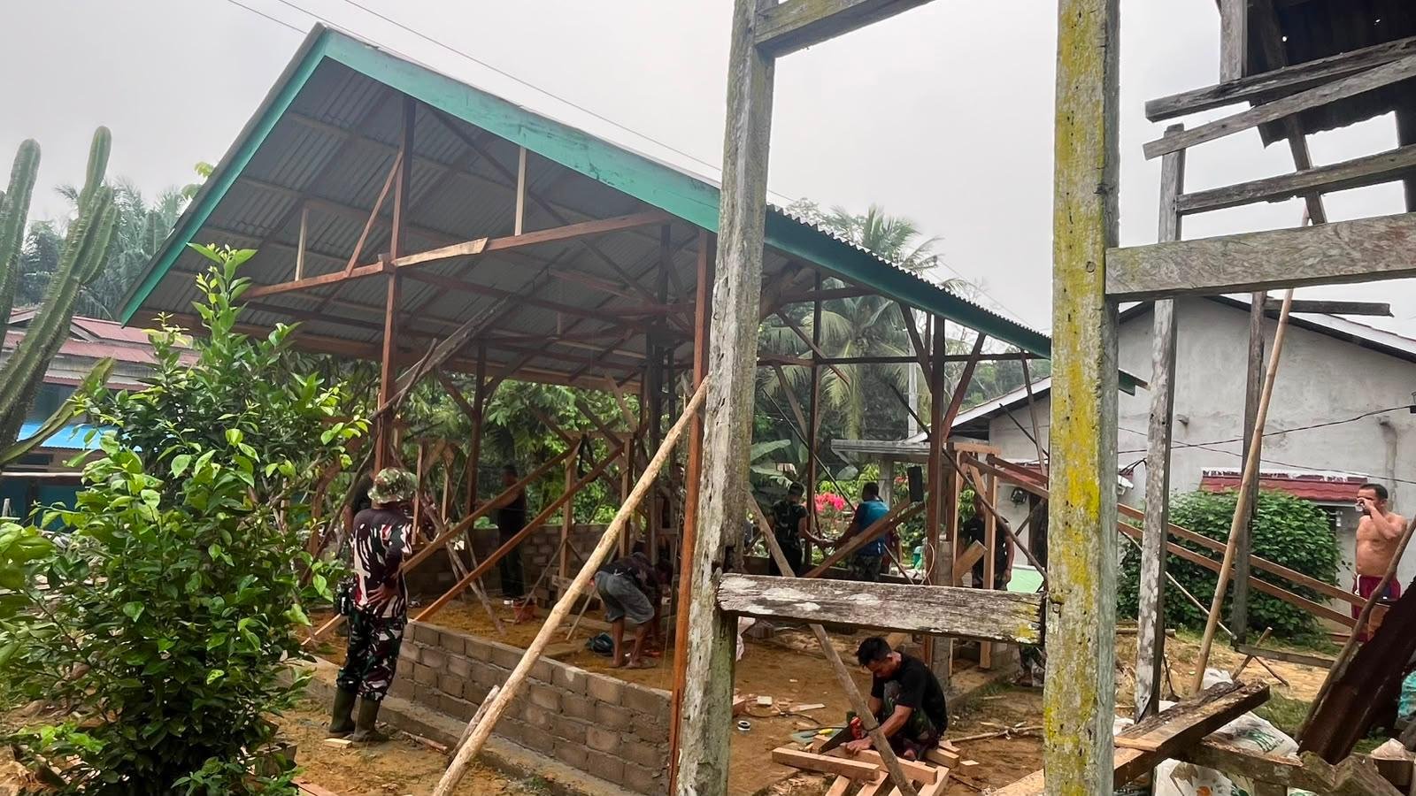 Proyek TMMD Reguler Ke-130 Kodim 1210/Landak: Ibu Suhanim Ungkapkan Rasa Syukur dan Terima Kasih