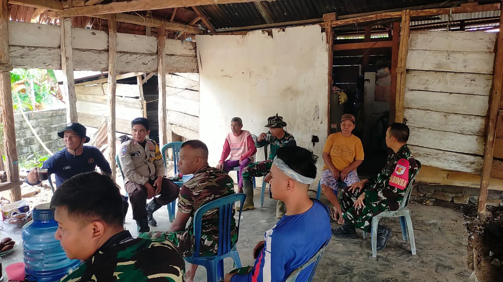 Kegiatan Komsos Anggota Satgas TMMD ke-130 di Poso