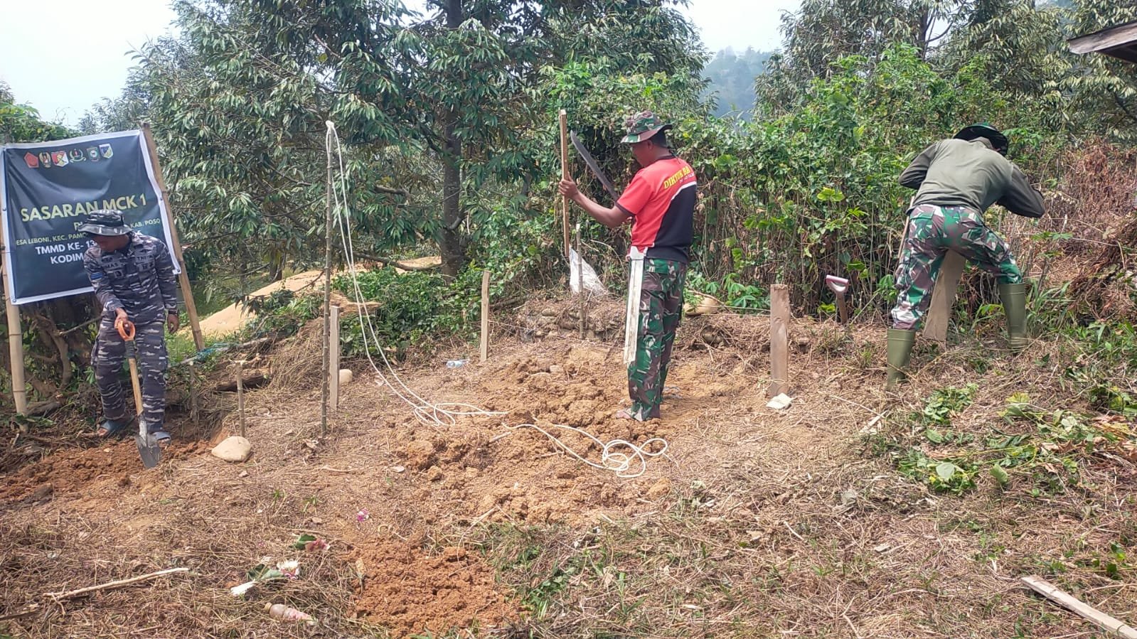 Satgas TMMD ke-130 Poso Awali Pembangunan MCK untuk Masyarakat