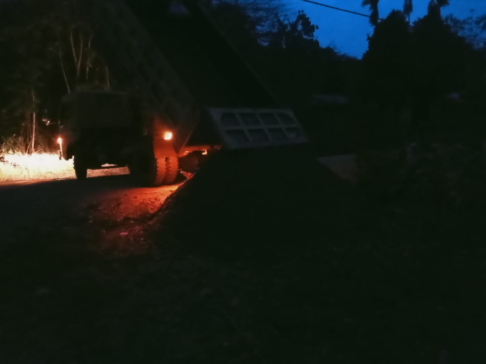Komitmen Satgas TMMD ke-130 Kodim 1808/Mansel, Kerja Keras hingga Malam
