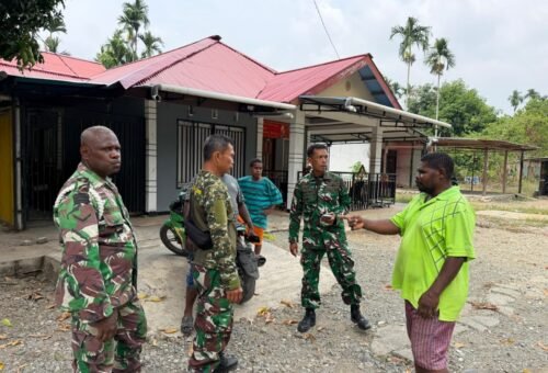 Kapten Inf Hendro Sosialisasikan Proyek Pengecoran Jalan TMMD ke-130 di Manokwari Selatan
