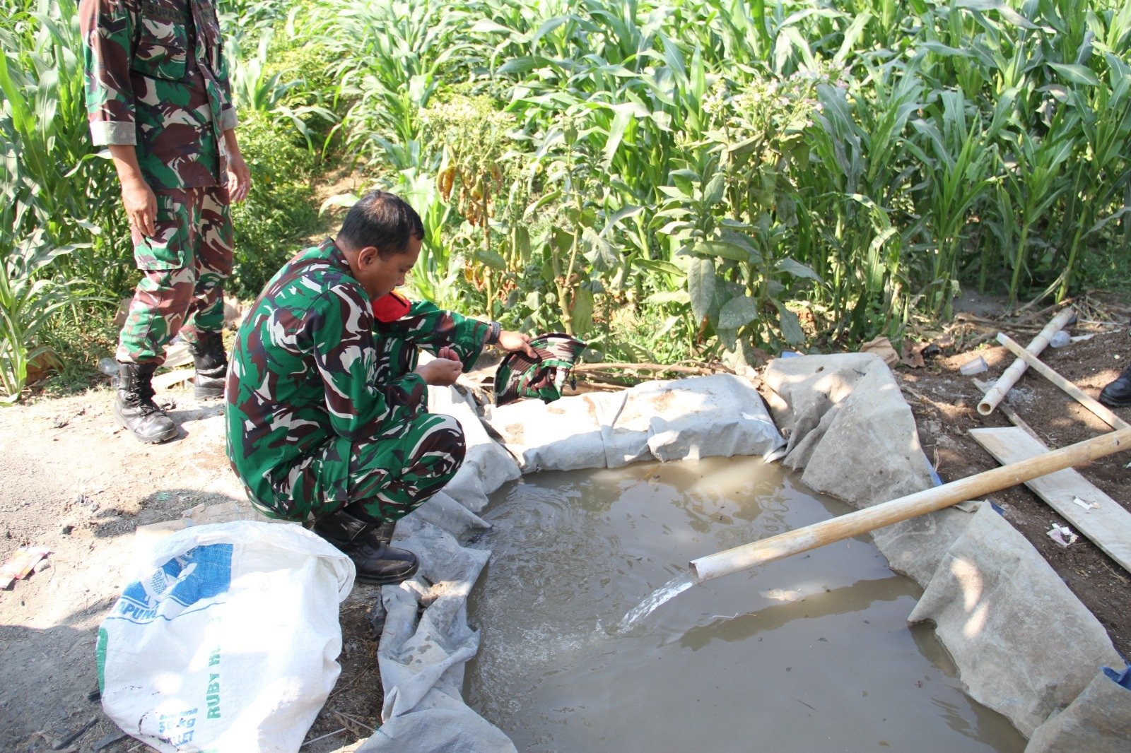 Pentingnya Irigasi Pompa dalam TMMD ke-130 untuk Ketahanan Pangan di Tulungagung