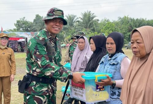 Kodim 0427/Way Kanan Laksanakan Program Bantuan kepada Warga Desa Gunung Sangkaran
