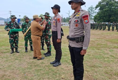 Peluncuran Program TMMD ke-130 TNI di Mansel Ditandai dengan Penyematan Pita